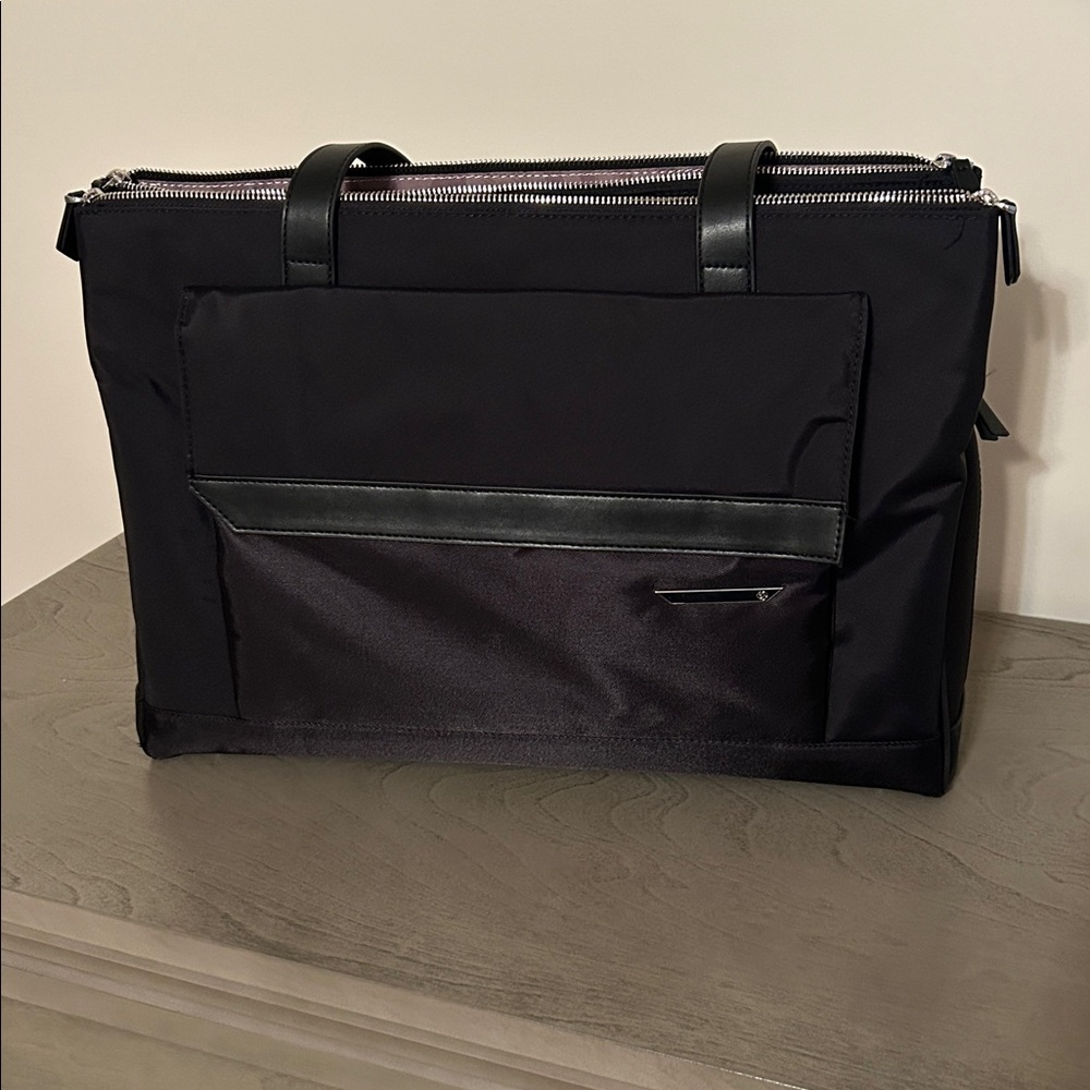 Black Samsonite Just Right Carryall